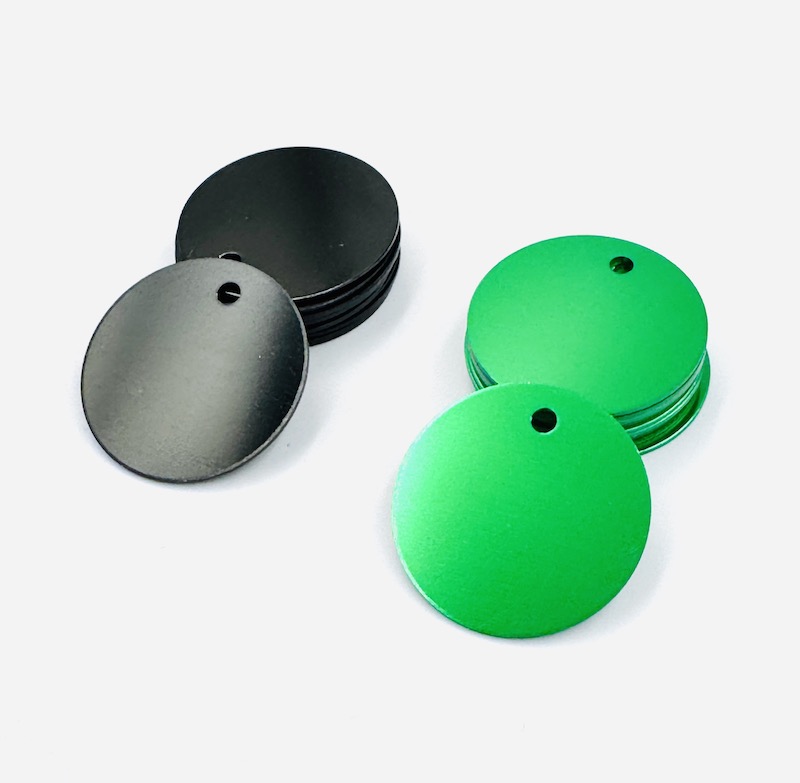 Alu Ronden d=35 mm, t=1mm, Loch 3,5mm, Alu-Plaketten, glänzend, Plättchen, schwarz glänzend Alu Ronden d=35 mm, t=1mm, Loch 3,5mm, Alu-Plaketten, glänzend, Plättchen, schwarz glänzend